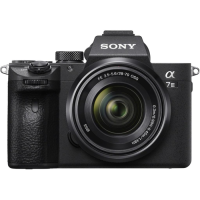 SONY Alpha a7 III + objektiviwith 28-70mm Lens SONY Alpha a7 III + objektiviwith 28-70mm Lens